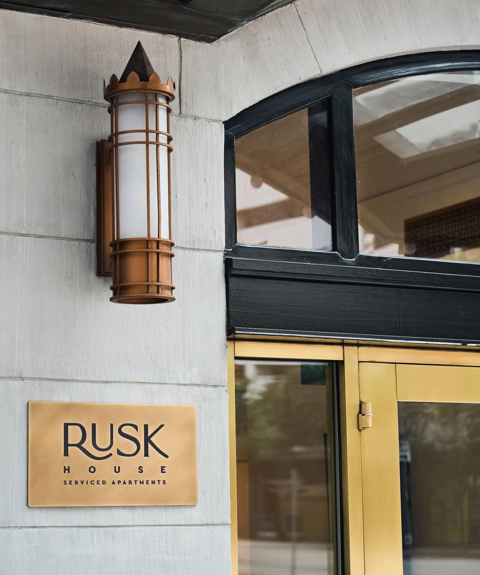 Aparthotel Rusk House Serviced Houston